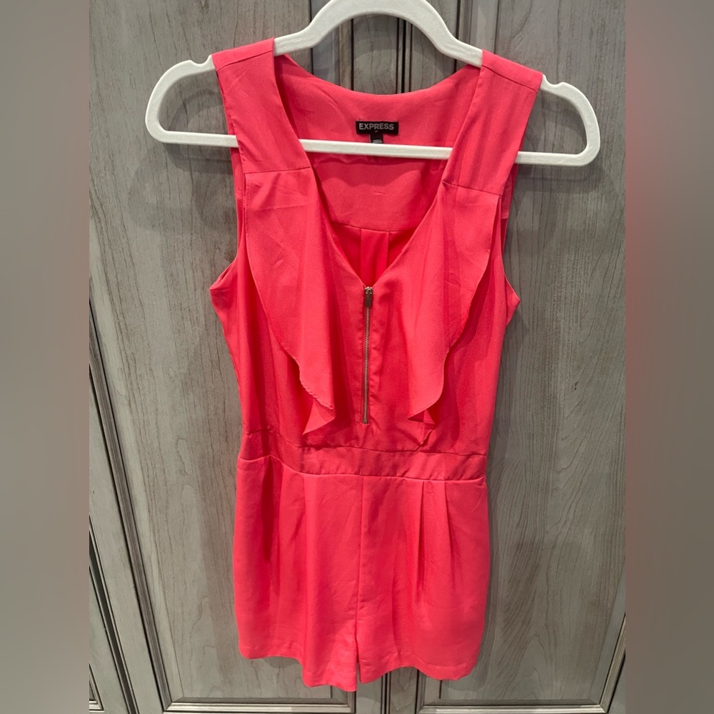 Express Coral Jumper Size 4